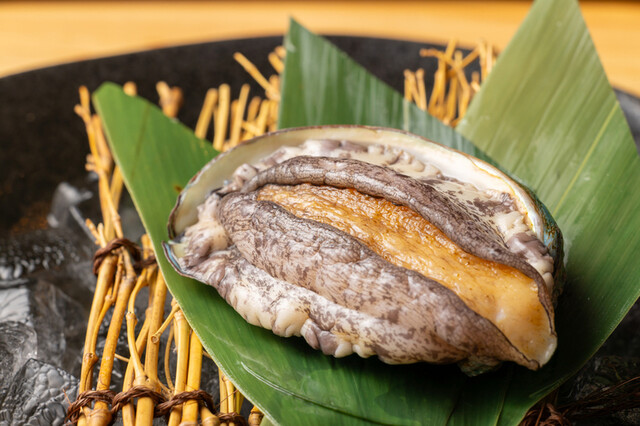 市ヶ谷のおしゃれな鉄板焼き店の魚介料理